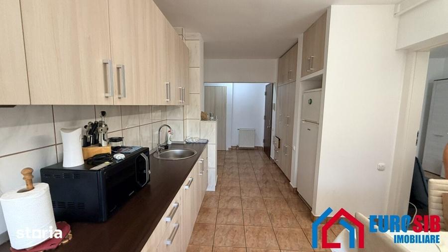 Apartament cu 3 camere decomandat în Ștrand