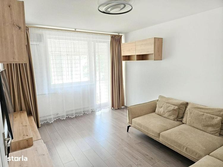 Apartament cu 2 camere decomandat în Calea București