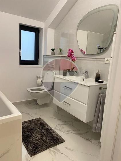 Apartament cu 3 camere decomandat, mobilat în UTA