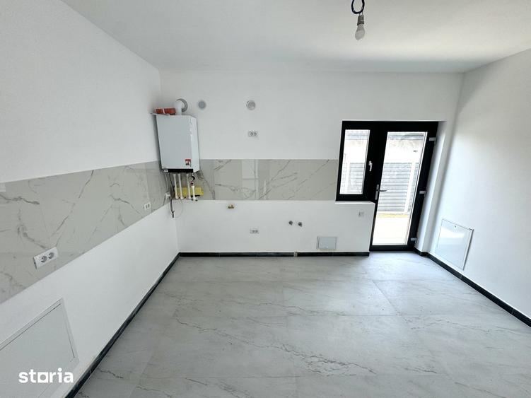 Casă cu 4 camere cu Teren 400 Mp în Miroslava