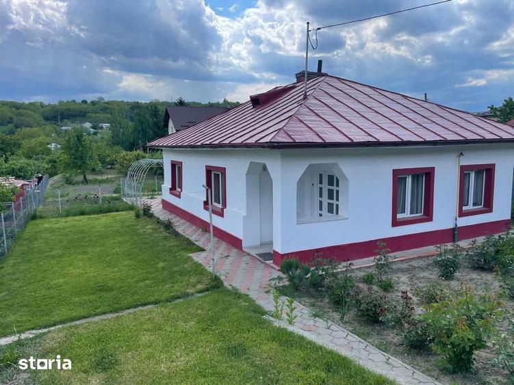 Casă cu 3 camere cu Teren 1366 Mp în Mărgineni