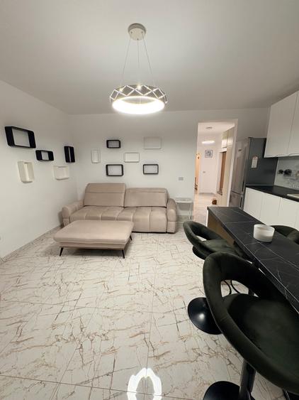Apartament cu 2 camere decomandat în Sud