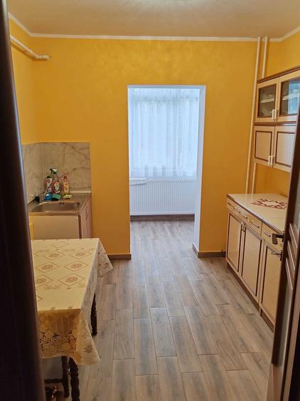 Apartament cu 2 camere decomandat în Soarelui