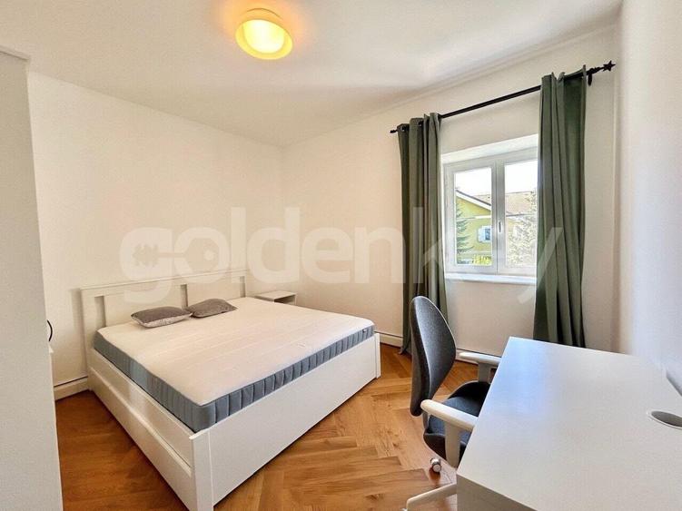 Duplex cu 4 camere cu Canalizare în Iancu Nicolae