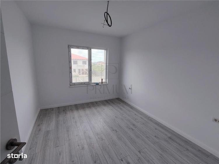 Casă cu 4 camere decomandat în Central