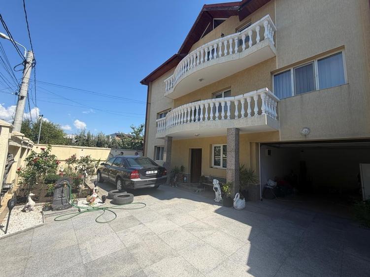Casă cu 6 camere cu Teren 400 Mp în Fundeni