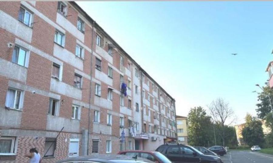 Garsonieră decomandată în Central