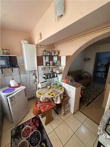 Apartament cu 2 camere decomandat, mobilat în Lipovei