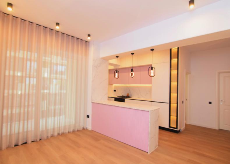 Apartament cu 2 camere semidecomandat în Tătărași