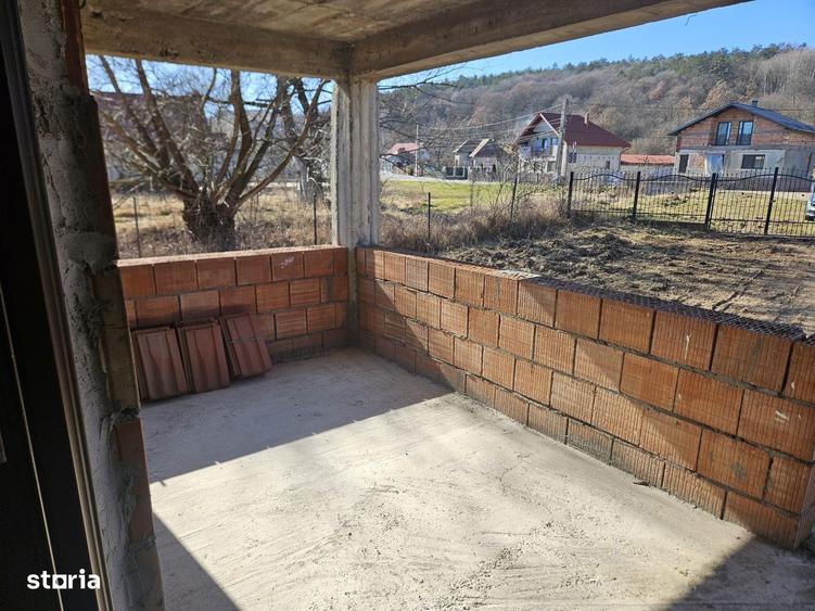 Casa noua, caramida, P+M, cu teren generos Romita - 11