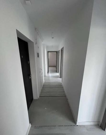 spre vanzare apartament de  3 camere Bragadiru - 4