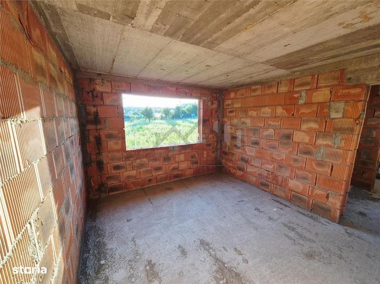 Casa de vanzare cu priveliste frumoasa - 2