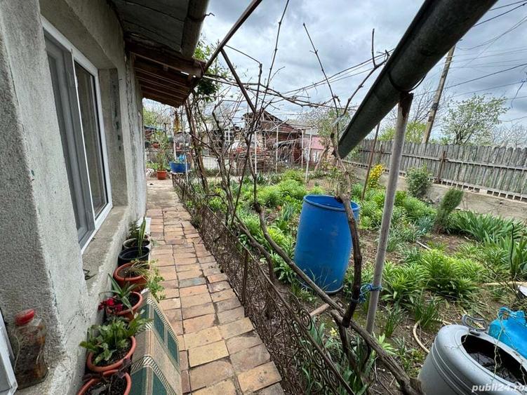 Vand casa in orasul Babadag, zona linistita! - 8