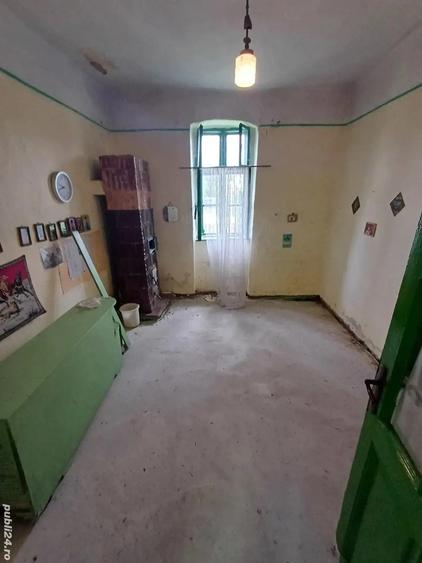 Casa ?i teren de vanzare - 8