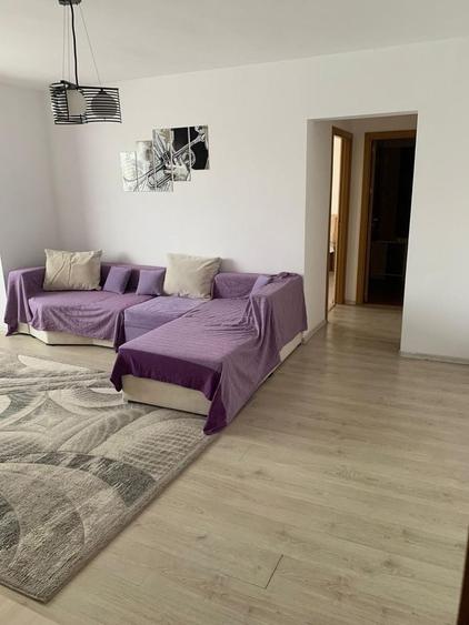 Apartament cu 2 camere semidecomandat în Groapa