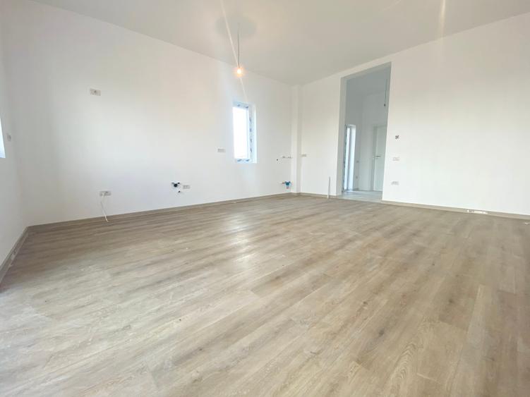 Dezvoltator: Duplex in cartier privat - 4,5 camere, 2 bai cu dormitor la parter - 12