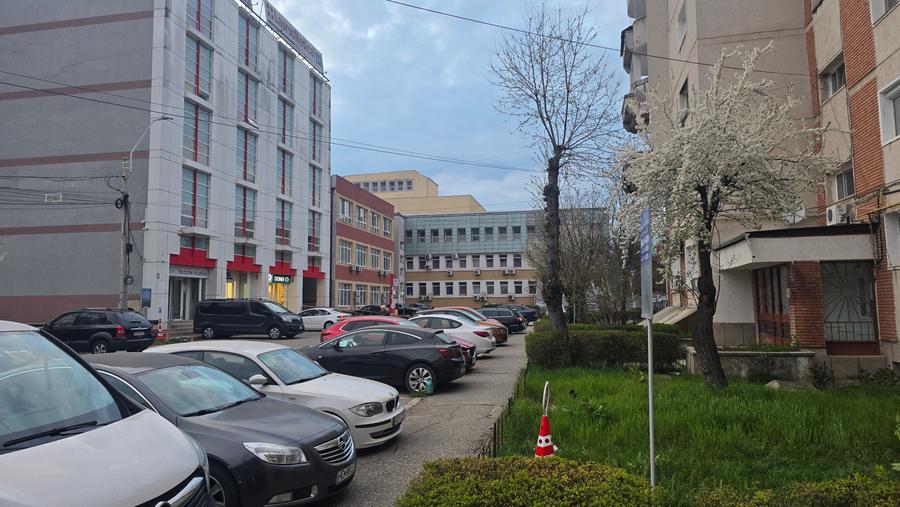 Inchiriez spatiu in Deva, zona Spitalul Judetean, suprafata utila  20 mp - 2