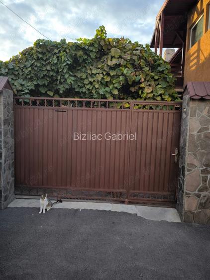 Vand casa curte zona Bucurestii Noi.
