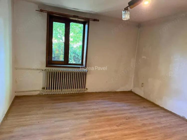 Apartament 2 camere, semidecomandat, 50 mp utili, in zona Dambovita Apartament 2 camere, semidecomandat, 50 mp utili, in zona Dambovita