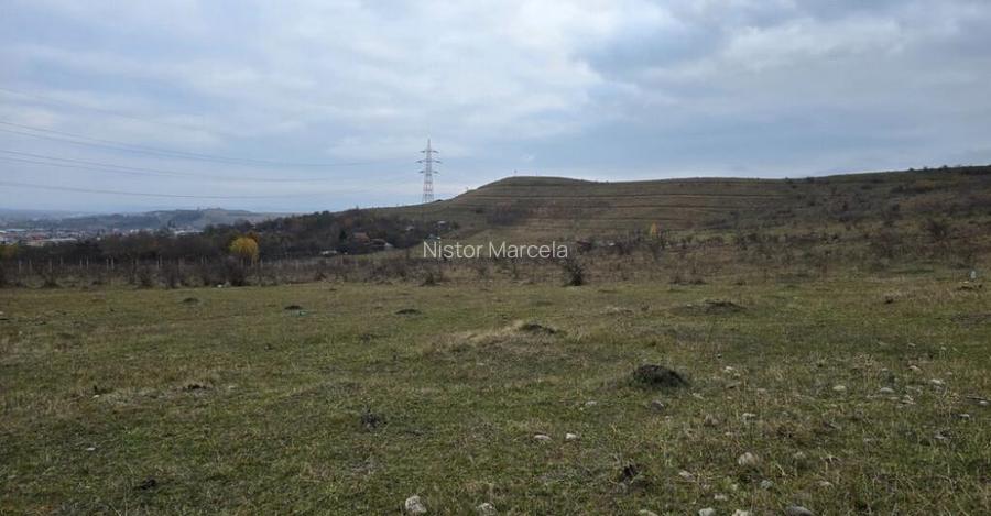Teren pretabil pentru constructie casa, situat in Deva, zona Vulcan Teren pretabil pentru constructie casa, situat in Deva, zona Vulcan
