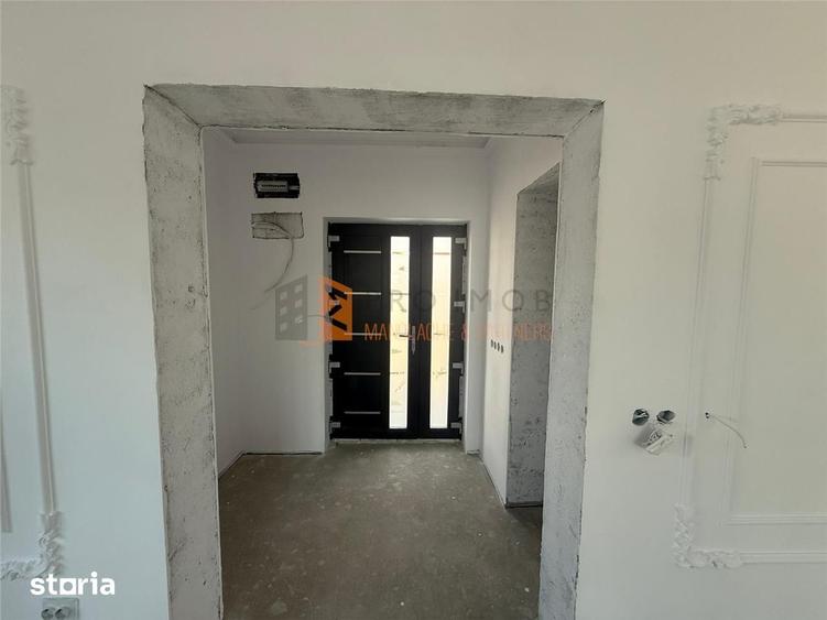 Casă cu 4 camere decomandat cu Teren 550 Mp în Berca