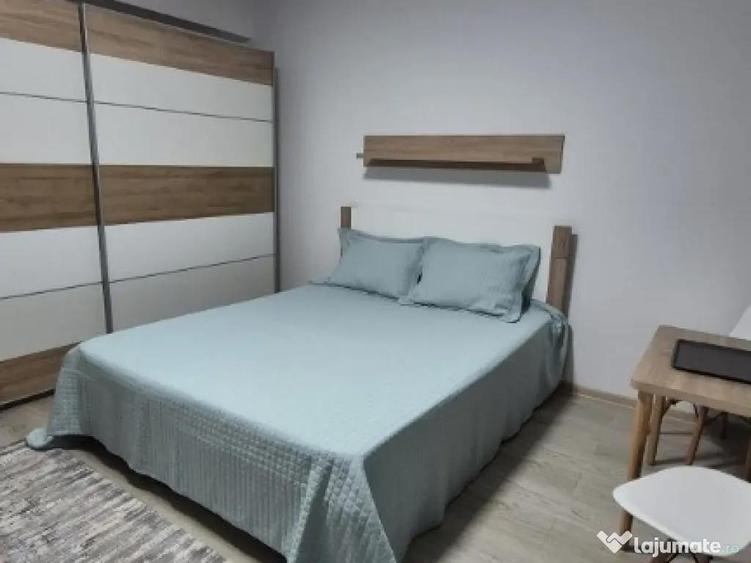 Garsoniera zona Coresi - 10