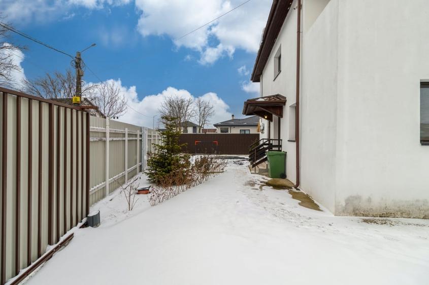 Casa Corbeanca - Curte si liniste - 8