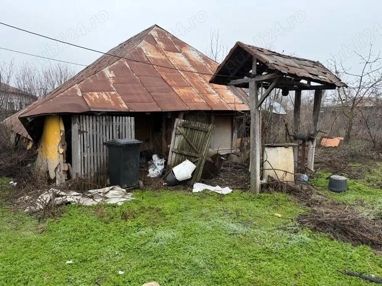 Casa veche cu teren 2200 mp in sat Izvoru de jos , com. Izvoru , jud. Arge? - 4