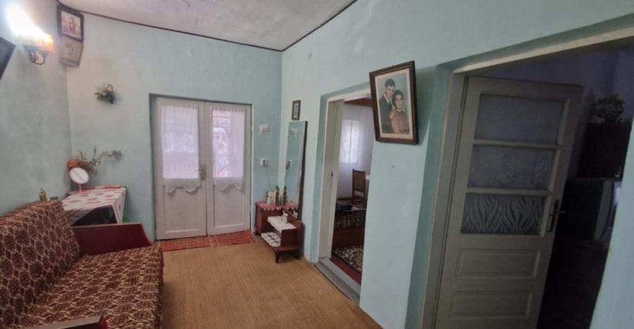 CASA 4 CAMERE , SUPRAFATA TOTALA 80 MP , TEREREN 355 MP, DES - 7