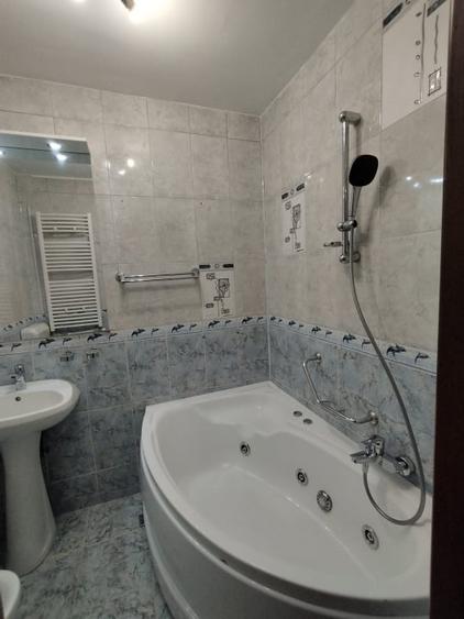 Apartament 3 camere renovat - zona Metrou Pacii - 9