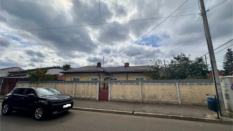 REV2005140 Colentina 4 Camere Teren 250mp Dublu Front Stradal - 9