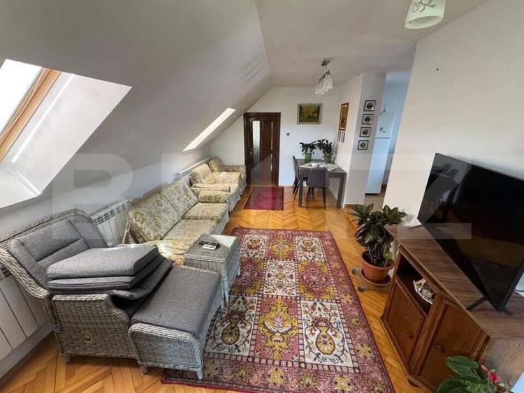 Casa, zona 0, vedere panoramica spre santurile Cetatii pretabila pentru investit - 3