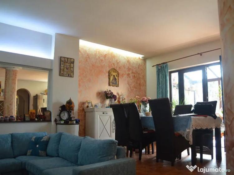 Apartament cu trei camere situat in Busteni - 1