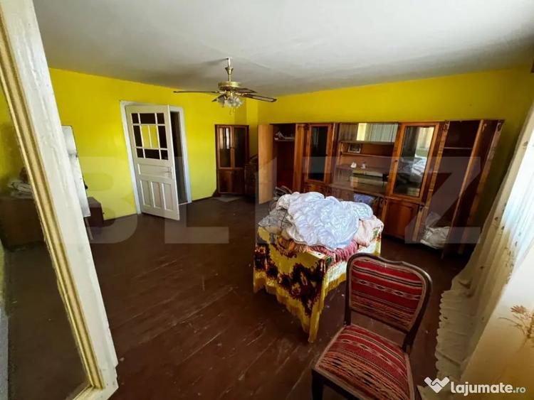 Casă cu 4 camere cu Teren 3300 Mp în Central