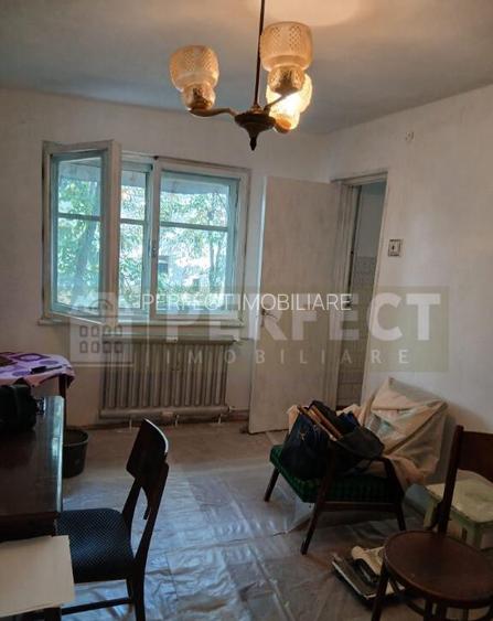Apartament 3 camere, Eremia Grigorescu,!!!49500 euro ETAJ 1 !!!!
