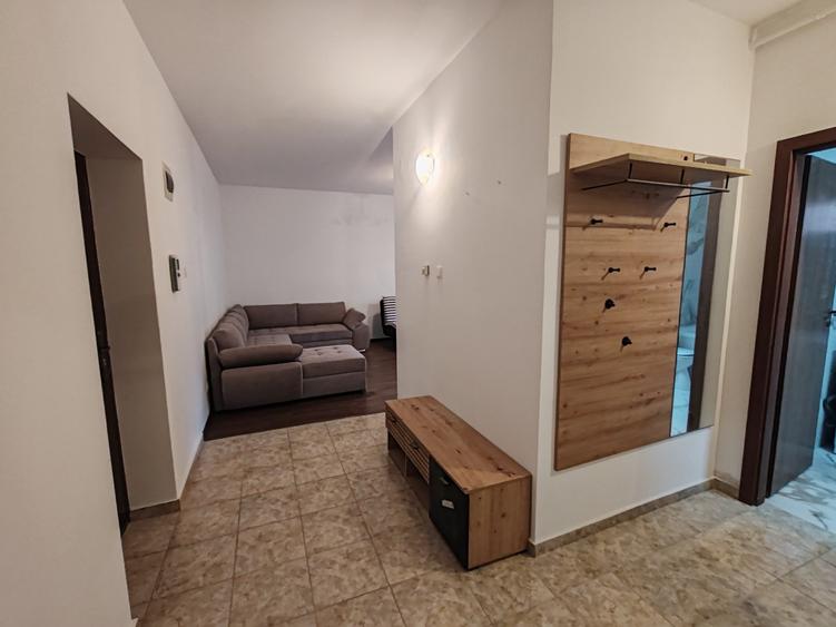 Garsoniera confort sporit, cu garaj zona Tractorul - 6