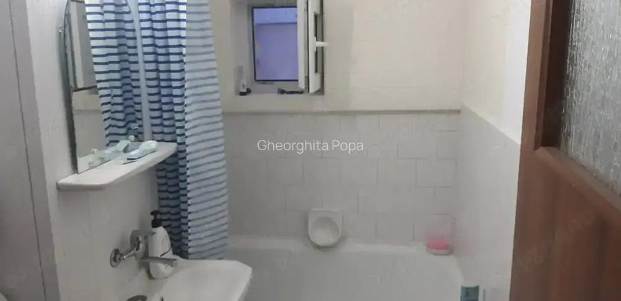 Apartament cu 3 camere et.2 3 ultracentral Apartament cu 3 camere et.2 3 ultracentral