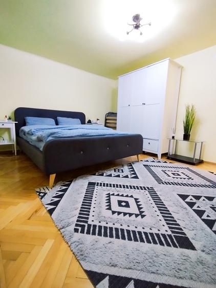 Lângă Piata Sfatului, STUDIO mobilat, 30 mp utili. - 5