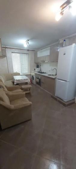 garsoniera in zona Universitatii aproape de metrou - 3