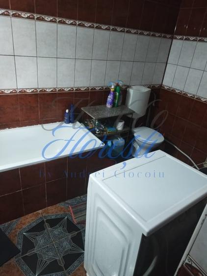 Casă individuală cu 3 camere cu Canalizare în Dâmbul Rotund