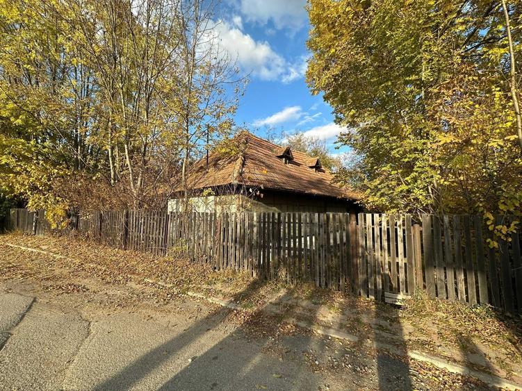 teren si casa in slanic - 1