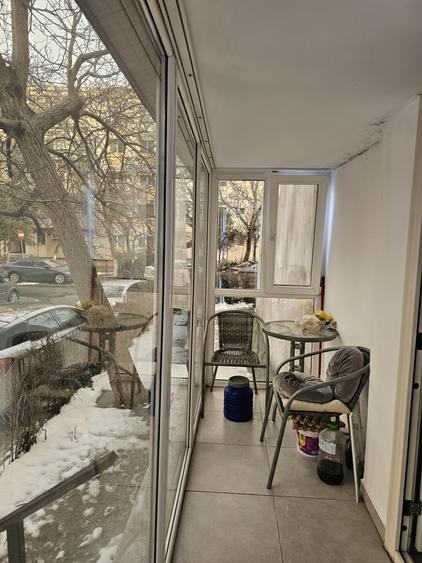 3 CAMERE - INEL I - 10