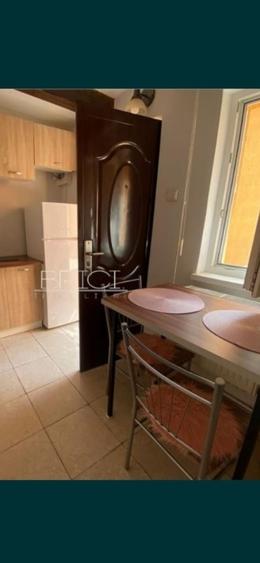 Garsoniera moderna- Centru - 8