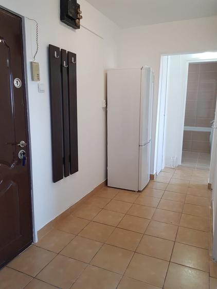 Apartament cu 2 camere decomandat în Uverturii