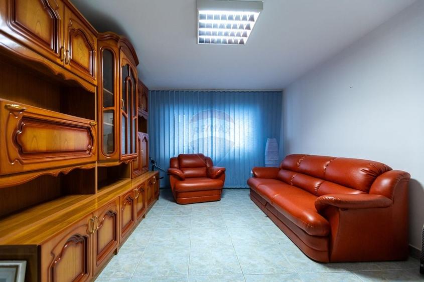 Spatiu comercial/ cabinet medical/ birouri, de vanzare,str. Valea Alba - 10