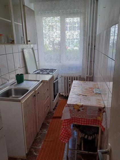 Vand 2 camere zona Orizont ( str.Letea ) - 8
