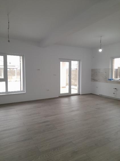 Proprietar vind duplex - 6