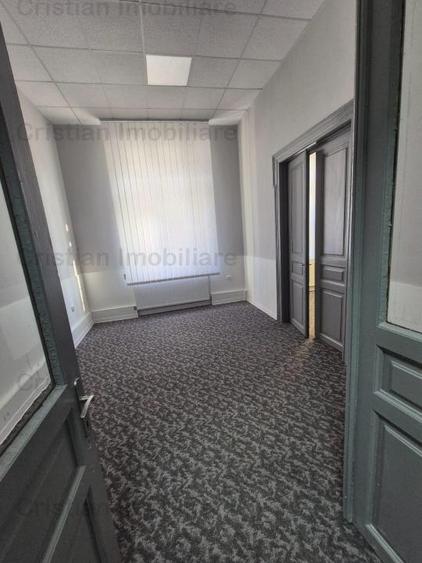 Casa Superba 3 camere, 127 mp utili , toate utilitatile, zona Centrala - 4