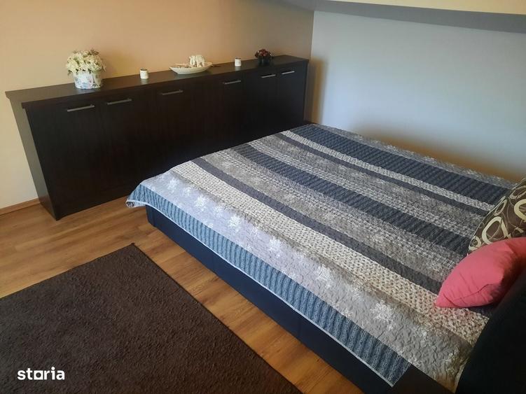 Apartament cu 3 camere decomandat în Titulescu
