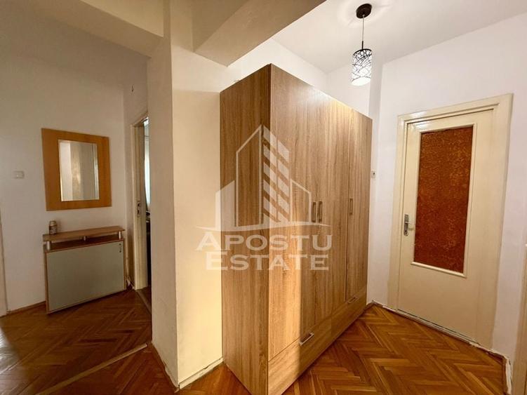 Apartament 3 camere, centrala proprie, zona Centrala - 7